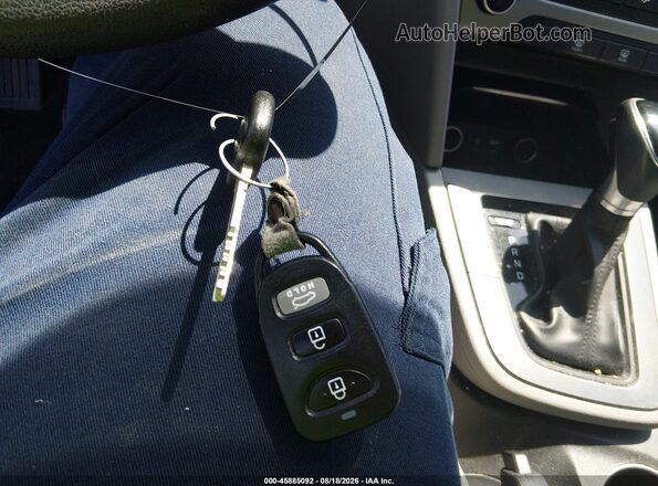 KMHD74LF8HU172491 2017 HYUNDAI ELANTRA Red წინა პანელის ხედი