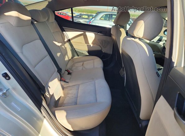 KMHD74LF8HU398868 2017 HYUNDAI ELANTRA Золотой Вид задних сидений