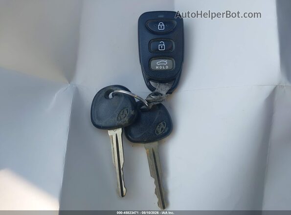 KMHD84LF0HU071975 2017 HYUNDAI ELANTRA Silver Widok deski rozdzielczej