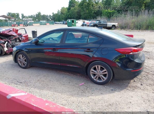 KMHD84LF0HU103050 2017 HYUNDAI ELANTRA Черный Вид спереди