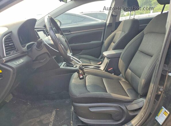 KMHD84LF0HU218103 2017 HYUNDAI ELANTRA Black წინა სალონის ხედი