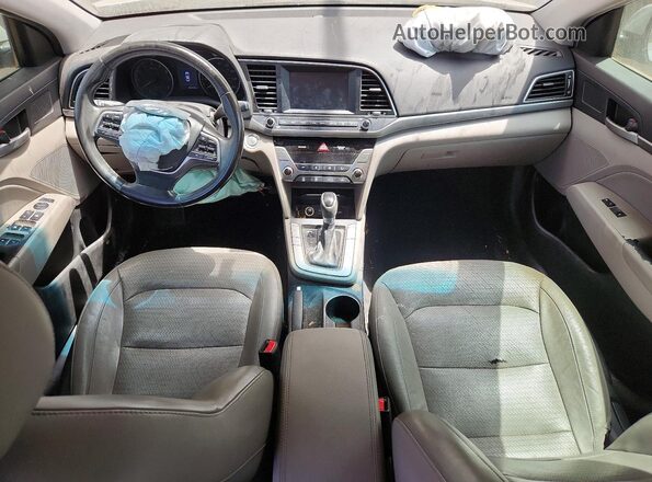 KMHD84LF0HU225987 2017 HYUNDAI ELANTRA Silver Առջևի վահանակի տեսք