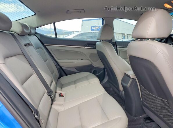 KMHD84LF0HU359799 2017 HYUNDAI ELANTRA Blue Հետևի նստատեղերի տեսք