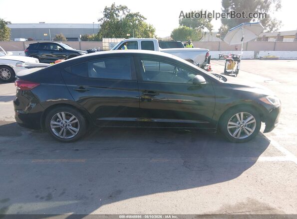 KMHD84LF0JU503051 2018 HYUNDAI ELANTRA Black Սարքավորումների վահանակի տեսք