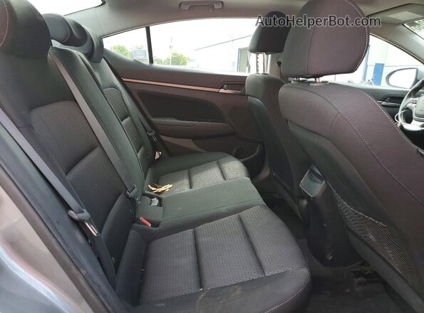 KMHD84LF1HU245052 2017 HYUNDAI ELANTRA Silver უკანა სავარძლების ხედი