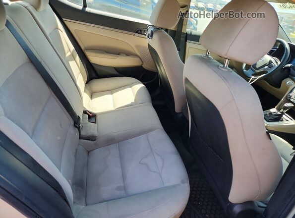 KMHD84LF1HU250428 2017 HYUNDAI ELANTRA Gray Widok tylnych siedzeń