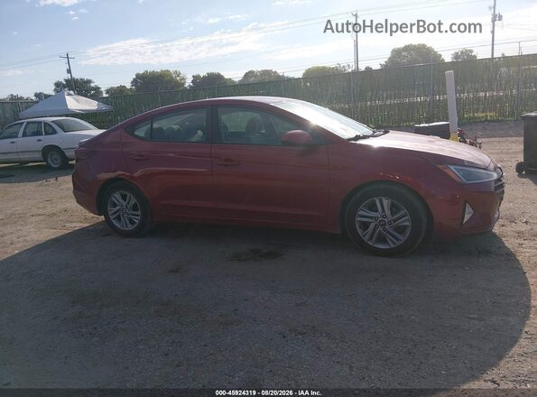 KMHD84LF1KU845030 2019 HYUNDAI ELANTRA Red Rear interior view