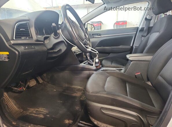 KMHD84LF2HU146420 2017 HYUNDAI ELANTRA White Սալոնի դիմացի տեսք