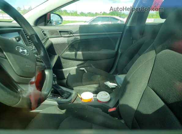 KMHD84LF2HU152489 2017 HYUNDAI ELANTRA Red წინა სალონის ხედი
