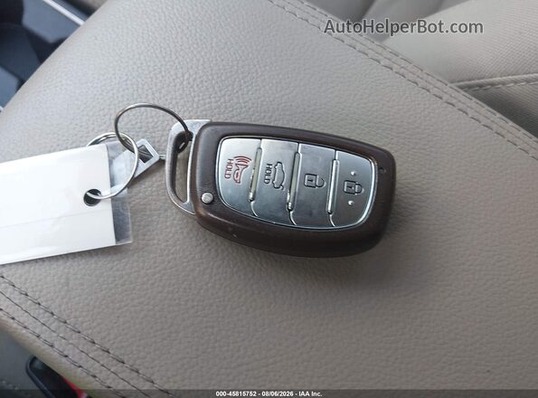 KMHD84LF2HU237218 2017 HYUNDAI ELANTRA Черный Вид панели приборов