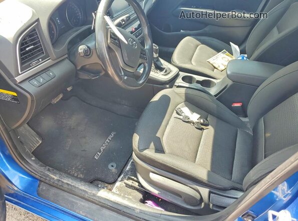 KMHD84LF2HU361831 2017 HYUNDAI ELANTRA Синий Вид салона спереди
