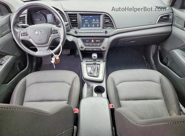 KMHD84LF2JU512818 2018 HYUNDAI ELANTRA Red Widok deski rozdzielczej