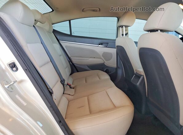 KMHD84LF2JU622820 2018 HYUNDAI ELANTRA Золотой Вид задних сидений