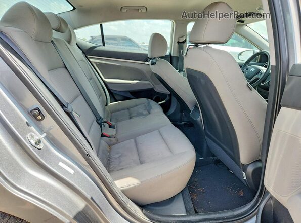 KMHD84LF3HU062963 2017 HYUNDAI ELANTRA Серебряный Вид задних сидений