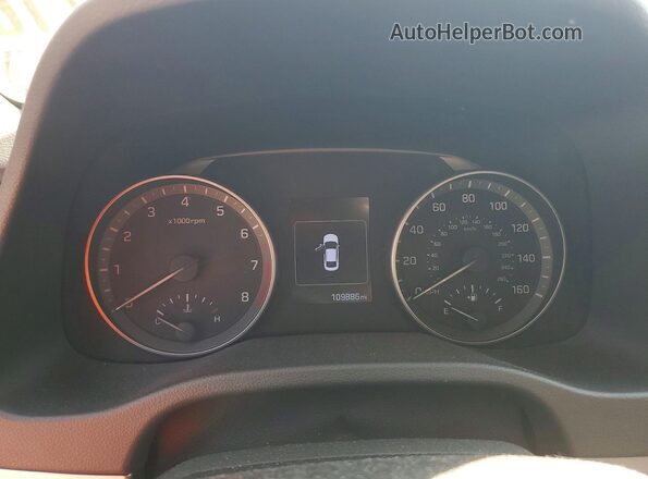 KMHD84LF3HU180074 2017 HYUNDAI ELANTRA Silver Vista del cuadro de instrumentos