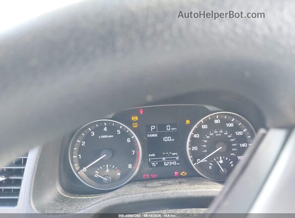 KMHD84LF3HU422524 2017 HYUNDAI ELANTRA Red უკანა სავარძლების ხედი