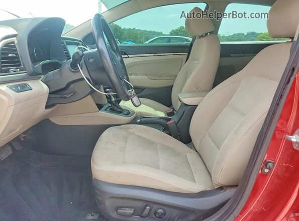 KMHD84LF3HU430459 2017 HYUNDAI ELANTRA Red Вид салону спереду
