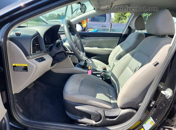 KMHD84LF3JU491087 2018 HYUNDAI ELANTRA Black Вид салону спереду