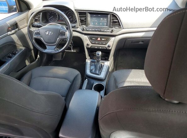 KMHD84LF3JU678779 2018 HYUNDAI ELANTRA Blue Առջևի վահանակի տեսք