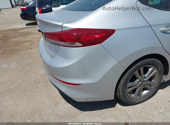 KMHD84LF4HU240816 2017 HYUNDAI ELANTRA Silver Դիմացի տեսք