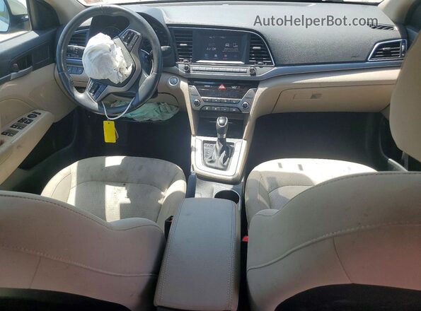 KMHD84LF4HU271984 2017 HYUNDAI ELANTRA Beige Widok deski rozdzielczej