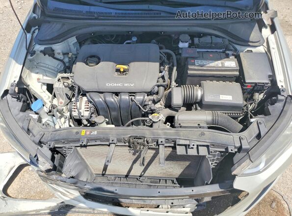 KMHD84LF4HU271984 2017 HYUNDAI ELANTRA Beige Widok wnętrza z tyłu