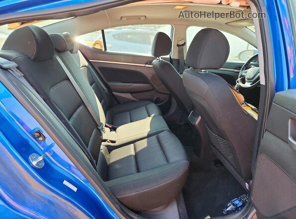 KMHD84LF4HU361832 2017 HYUNDAI ELANTRA Blue უკანა სავარძლების ხედი