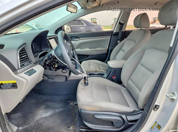 KMHD84LF4HU388917 2017 HYUNDAI ELANTRA Silver Vista interior delantera