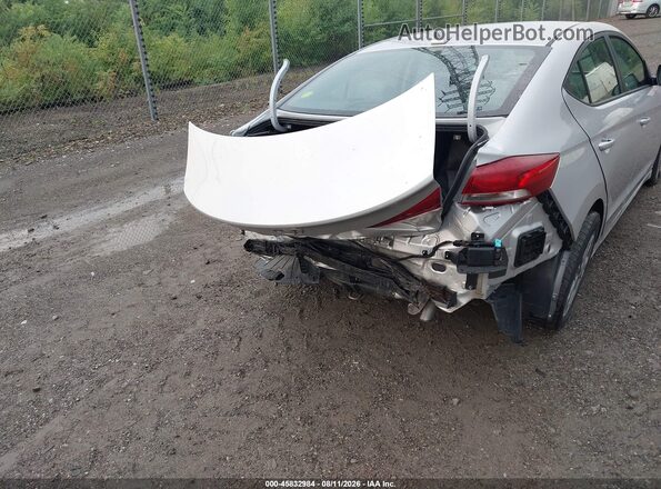 KMHD84LF4JU504137 2018 HYUNDAI ELANTRA Серебряный Вид спереди