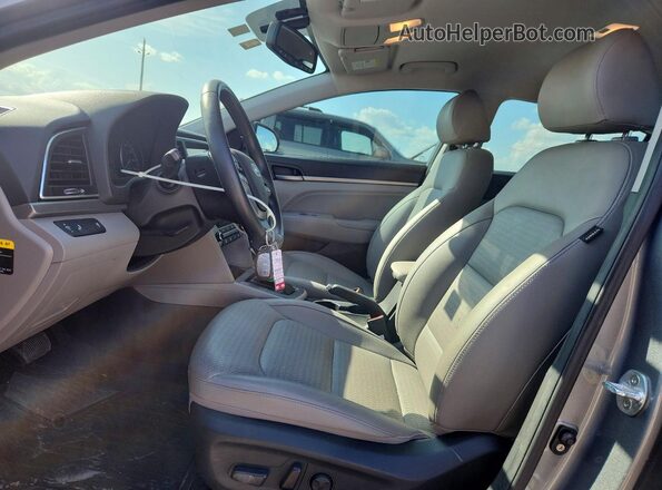 KMHD84LF4JU565701 2018 HYUNDAI ELANTRA Gray Vista interior delantera