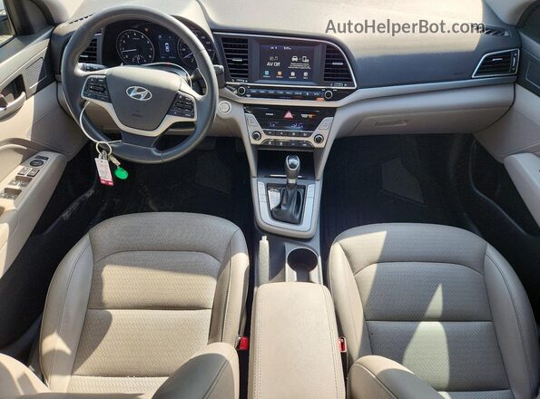 KMHD84LF4JU565701 2018 HYUNDAI ELANTRA Gray Vista del salpicadero