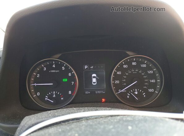 KMHD84LF5HU244762 2017 HYUNDAI ELANTRA Red Սարքավորումների վահանակի տեսք