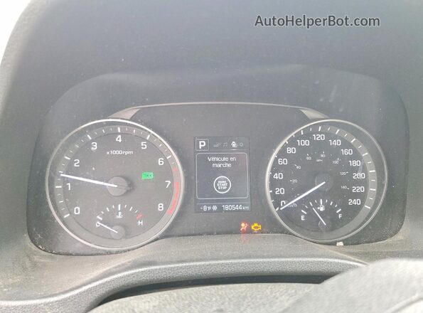 KMHD84LF5JU523988 2018 HYUNDAI ELANTRA Black ხელსაწყოთა პანელის ხედი