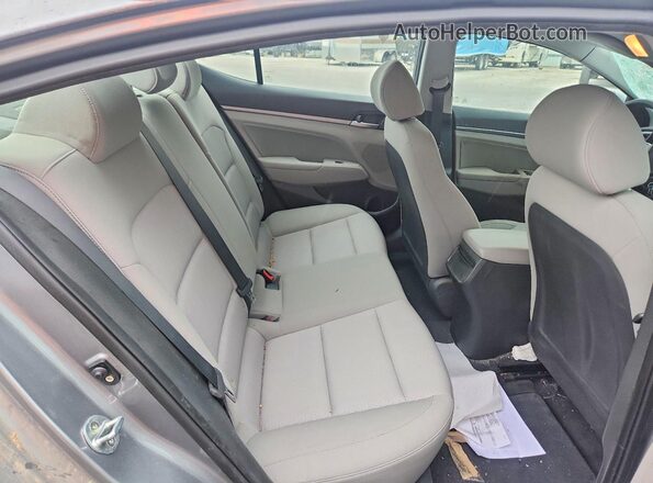 KMHD84LF5JU585567 2018 HYUNDAI ELANTRA Gray Vista de los asientos traseros