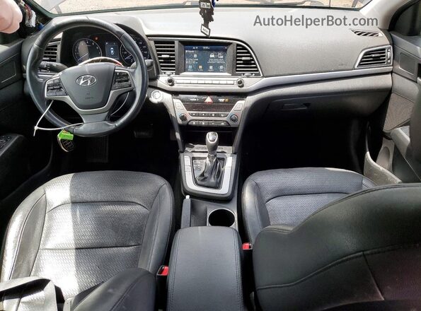 KMHD84LF6HU064738 2017 HYUNDAI ELANTRA Черный Вид панели приборов