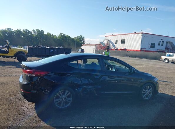KMHD84LF6HU252451 2017 HYUNDAI ELANTRA Black Widok wnętrza z tyłu