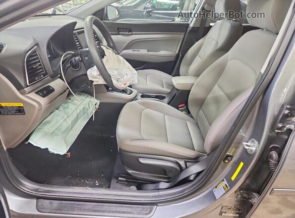 KMHD84LF6JU496932 2018 HYUNDAI ELANTRA Silver Սալոնի դիմացի տեսք