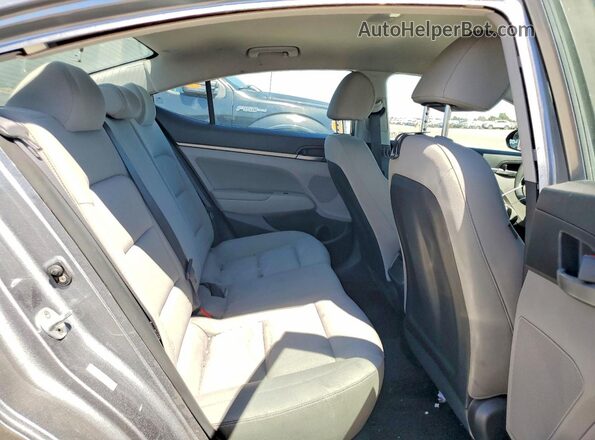 KMHD84LF7HU063002 2017 HYUNDAI ELANTRA Gray Հետևի նստատեղերի տեսք