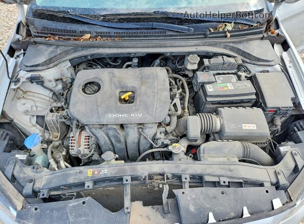 KMHD84LF7HU247050 2017 HYUNDAI ELANTRA Silver Rear interior view