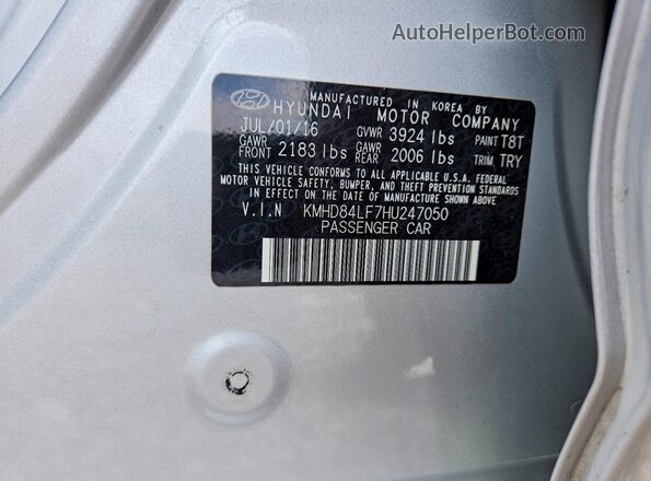 KMHD84LF7HU247050 2017 HYUNDAI ELANTRA Silver Engine compartment view