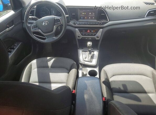 KMHD84LF7HU329229 2017 HYUNDAI ELANTRA Синий Вид панели приборов