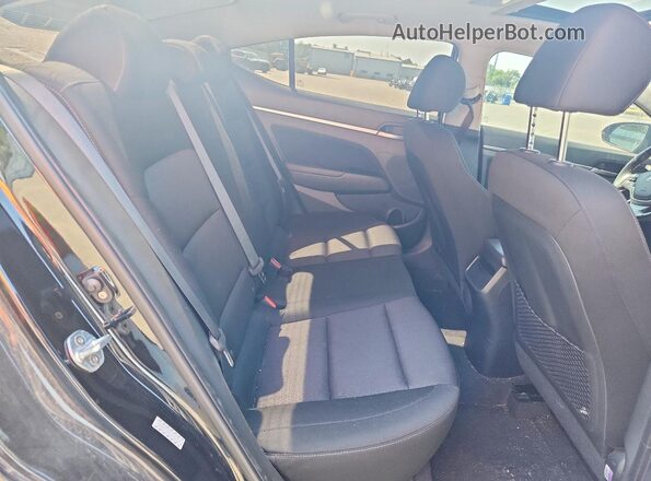 KMHD84LF7JU501958 2018 HYUNDAI ELANTRA Black Вид задніх сидінь