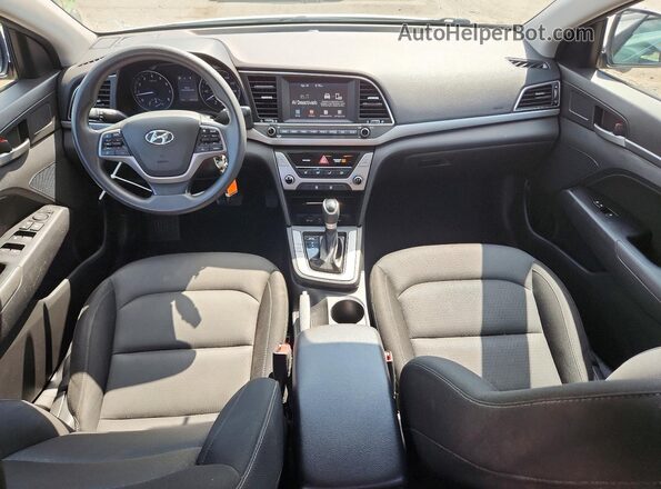 KMHD84LF7JU534118 2018 HYUNDAI ELANTRA Серебряный Вид панели приборов