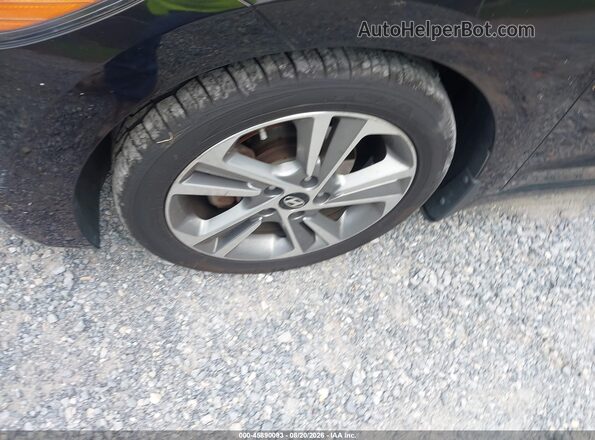 KMHD84LF8HU286701 2017 HYUNDAI ELANTRA Black Vista del cuadro de instrumentos