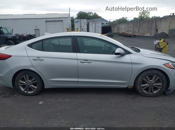 KMHD84LF8JU442578 2018 HYUNDAI ELANTRA Silver Vista interior trasera