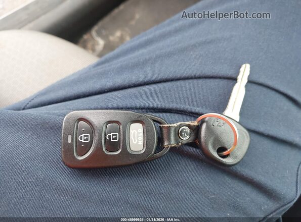 KMHD84LF8JU442578 2018 HYUNDAI ELANTRA Silver Vista del salpicadero