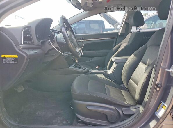 KMHD84LF8JU581075 2018 HYUNDAI ELANTRA Gray Vista interior delantera
