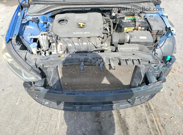 KMHD84LFXHU063544 2017 HYUNDAI ELANTRA Blue Widok wnętrza z tyłu