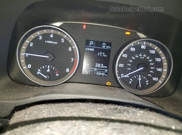 KMHD84LFXHU142566 2017 HYUNDAI ELANTRA Red Սարքավորումների վահանակի տեսք