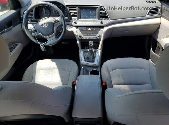 KMHD84LFXHU178323 2017 HYUNDAI ELANTRA Red Вид панелі приладів